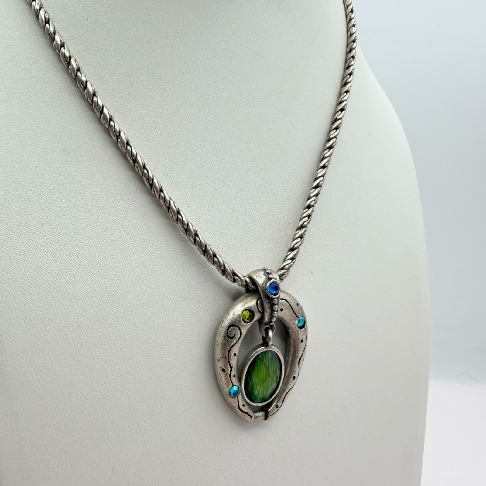 Vintage Silver Tone Horseshoe Pendant Necklace Blue Green Rhinestone Textured - Thumbnail 6