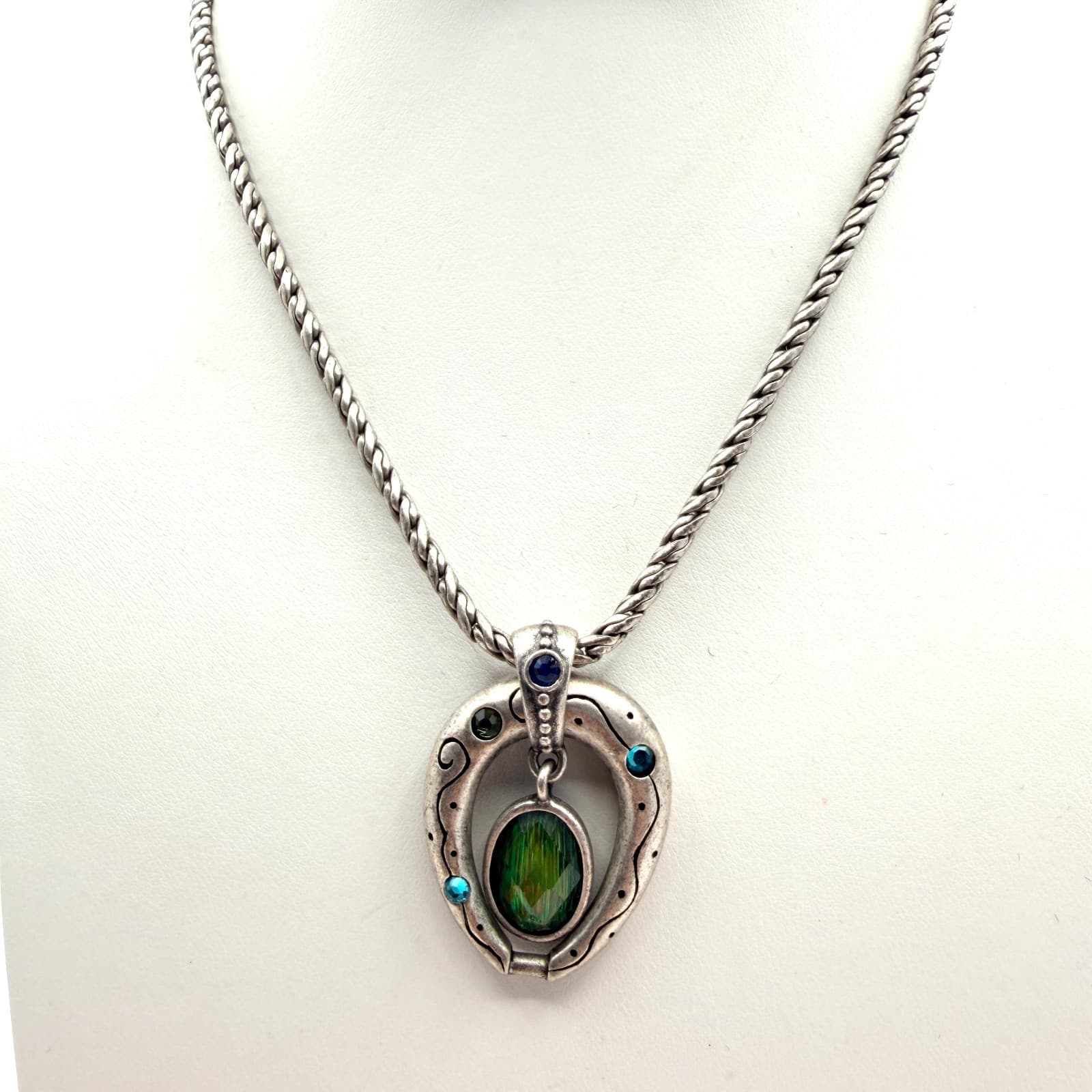Vintage Silver Tone Horseshoe Pendant Necklace Blue Green Rhinestone Textured - Thumbnail 2