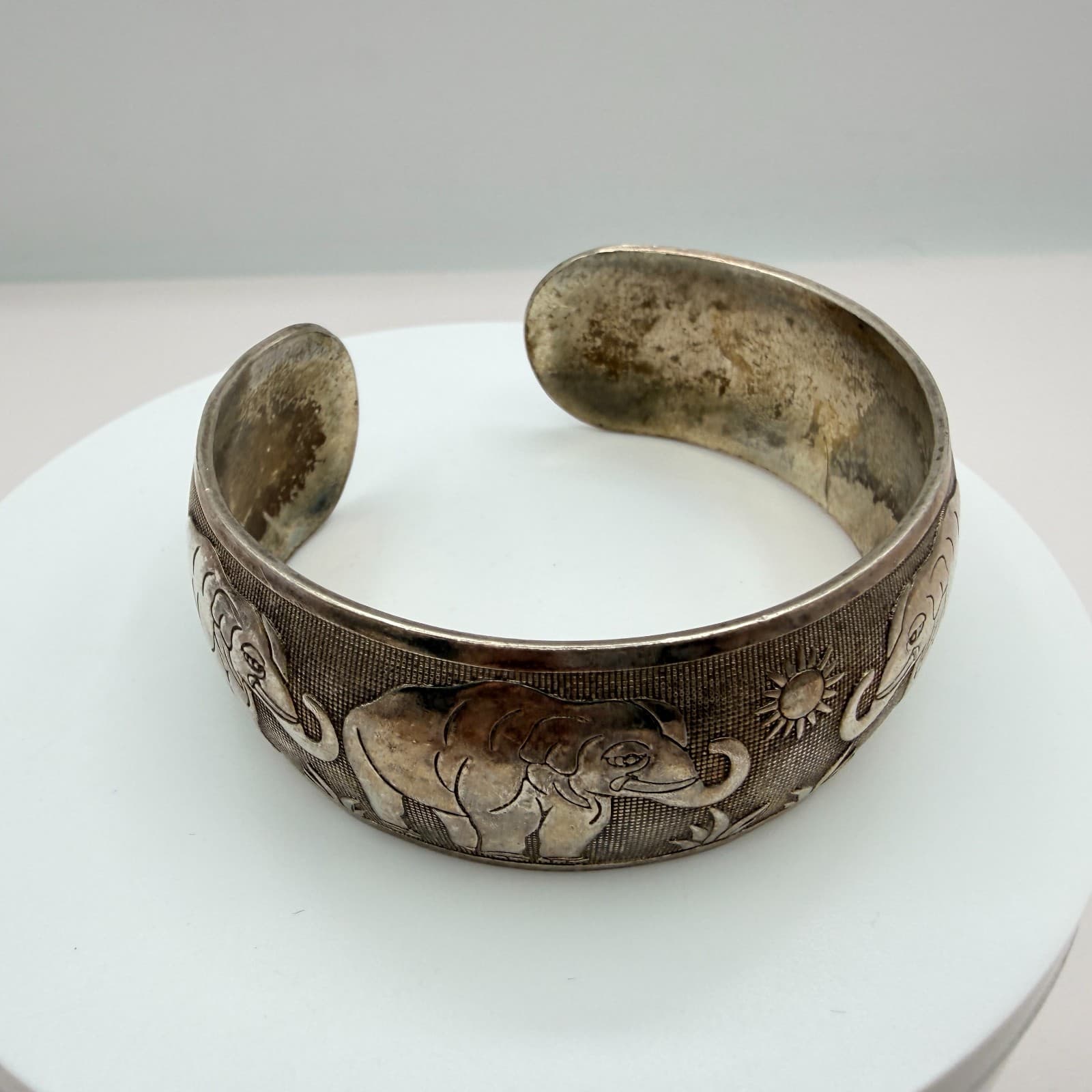 Vintage Silver Tone Elephant Cuff Bracelet Embossed Sun Motif Wide Bangle Ethnic - Thumbnail 2