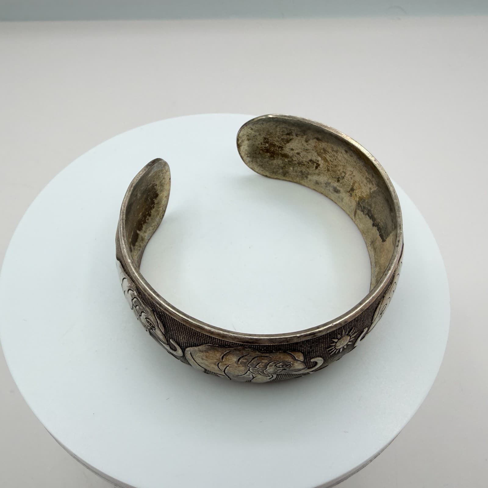 Vintage Silver Tone Elephant Cuff Bracelet Embossed Sun Motif Wide Bangle Ethnic - Thumbnail 5