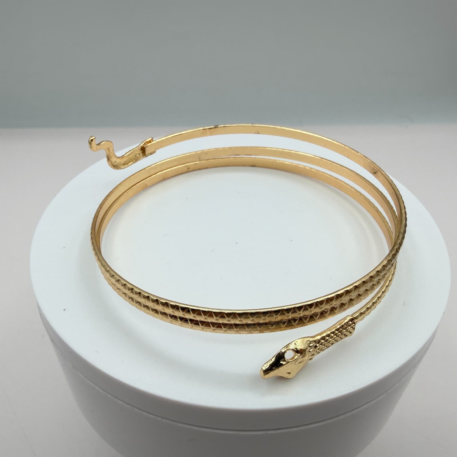 Vintage Gold Tone Snake Wrap Bracelet Serpent Textured Scale Cleo Boho Statement - Thumbnail 2