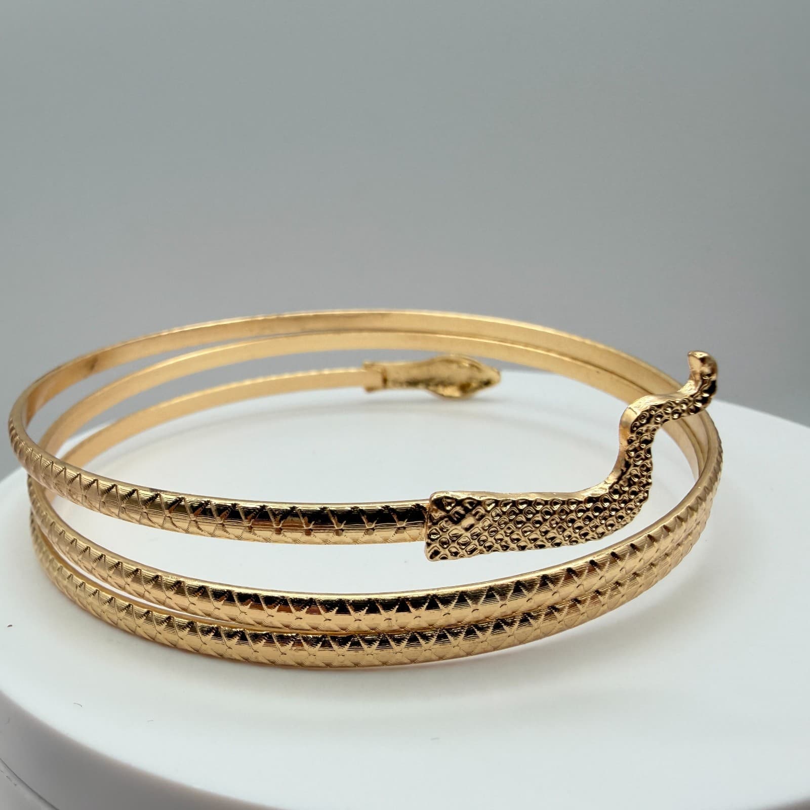 Vintage Gold Tone Snake Wrap Bracelet Serpent Textured Scale Cleo Boho Statement - Thumbnail 6