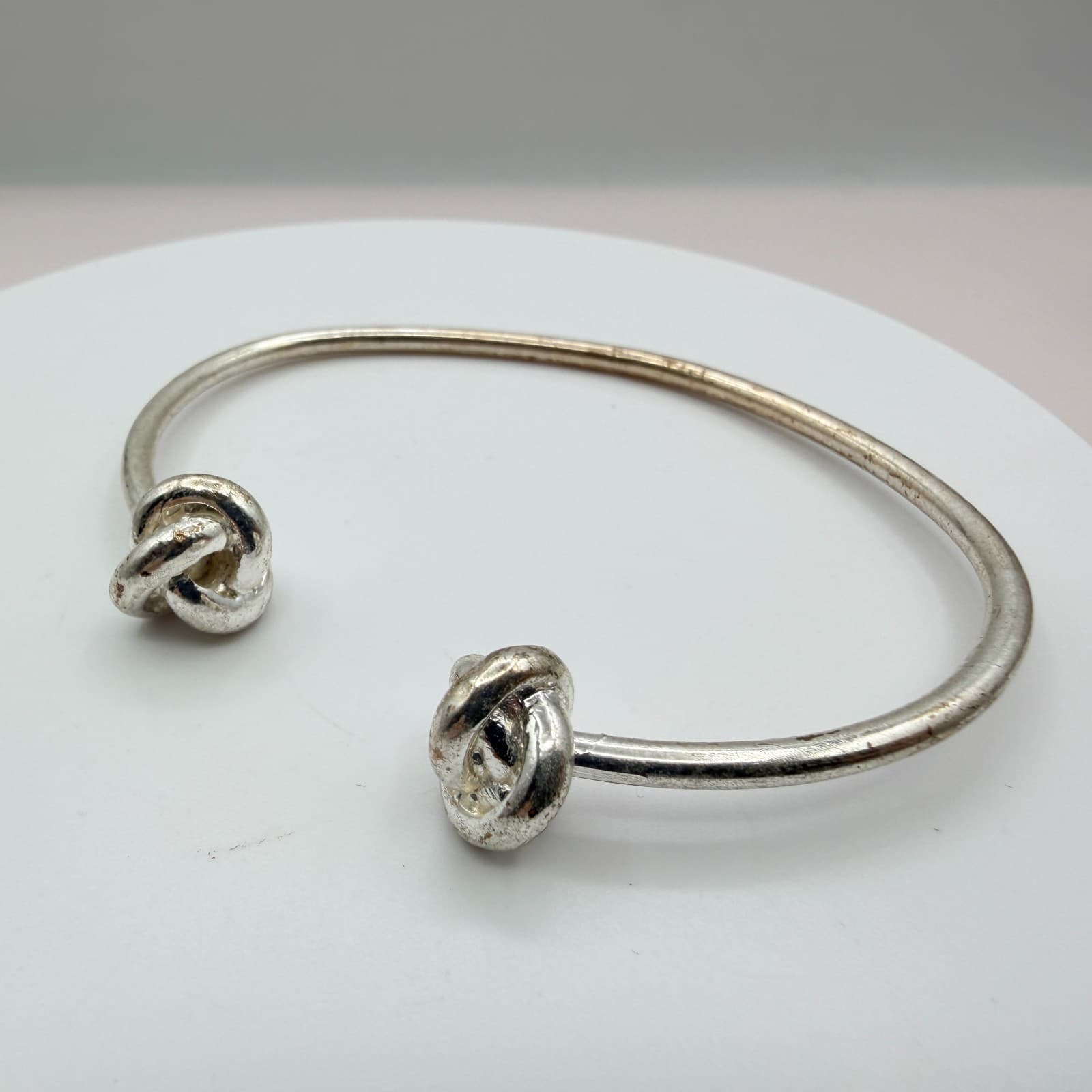 Vintage Silver Tone Cuff Bracelet Double Love Knot Open Bypass Torque Minimalist - Thumbnail 4