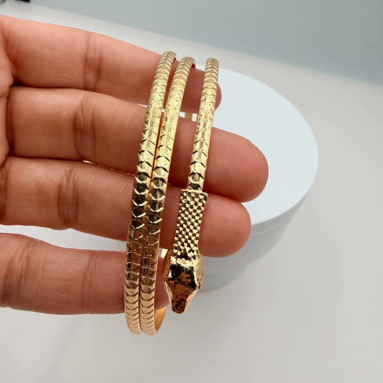 Vintage Gold Tone Snake Wrap Bracelet Serpent Textured Scale Cleo Boho Statement - Thumbnail 8