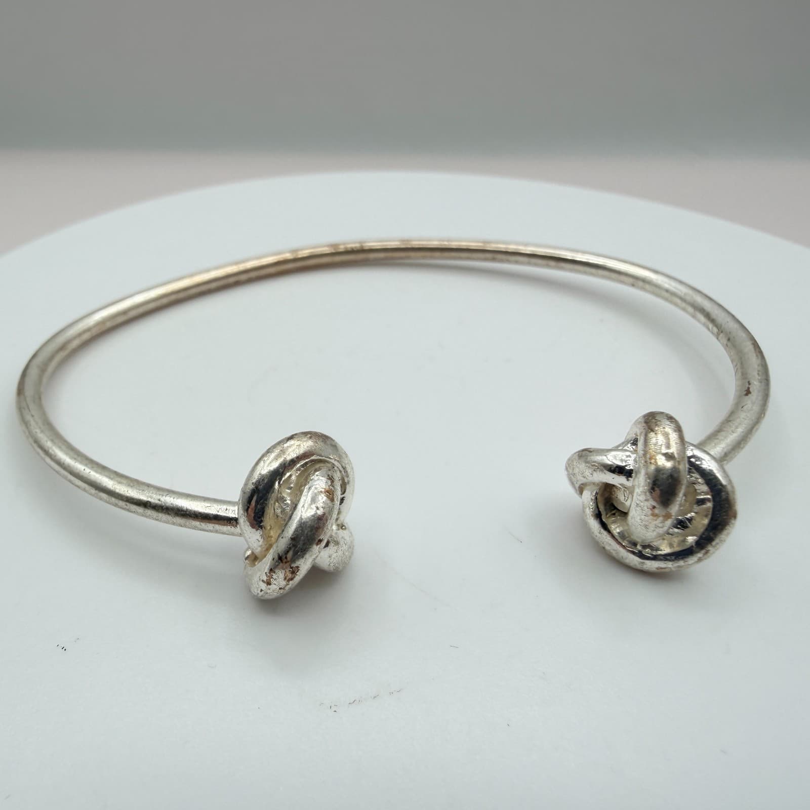 Vintage Silver Tone Cuff Bracelet Double Love Knot Open Bypass Torque Minimalist - Thumbnail 3