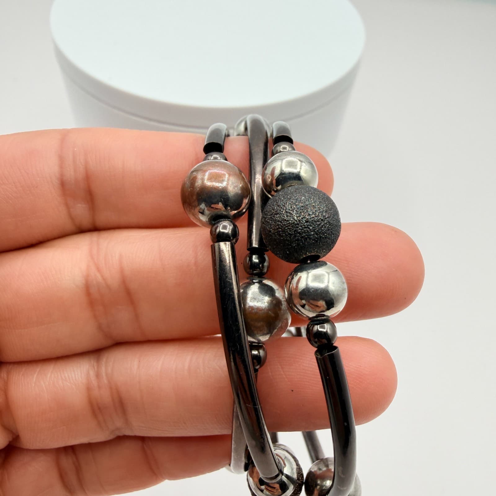 Vintage Gunmetal Silver Tone Memory Wire Bracelet Multi Layer Wrap Textured 90s - Thumbnail 6