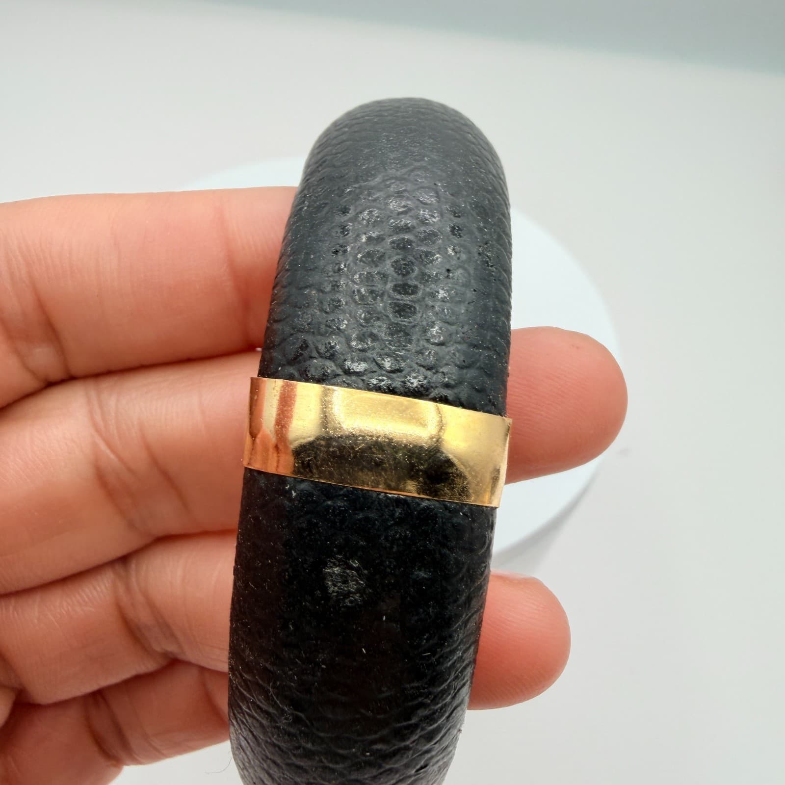 Vintage Black Faux Leather Bangle Bracelet Gold Tone Accent Chunky Statement 90s - Thumbnail 6