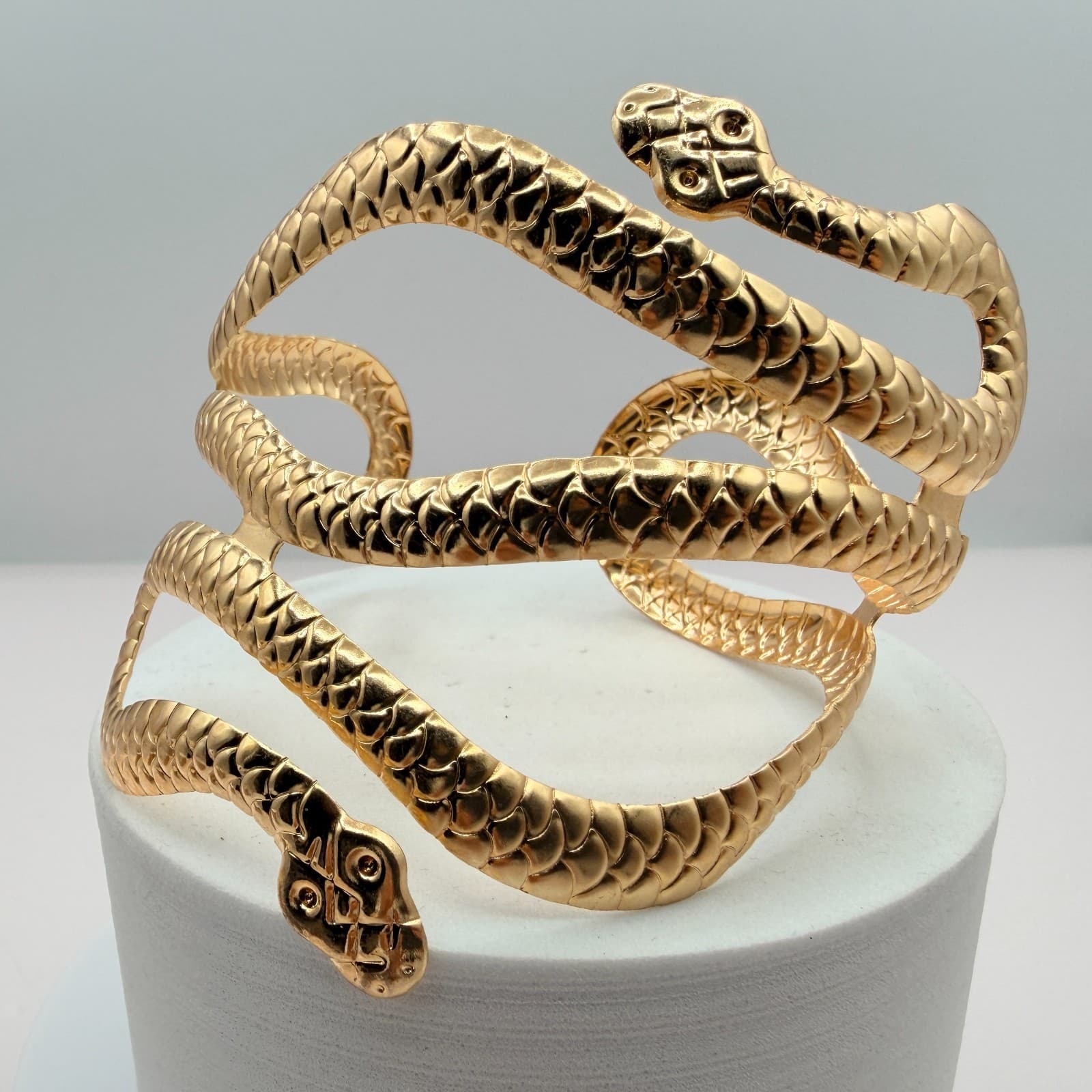 Vintage Gold Tone Snake Coil Cuff Bracelet Chunky Serpent Statement Bold Retro - Thumbnail 4