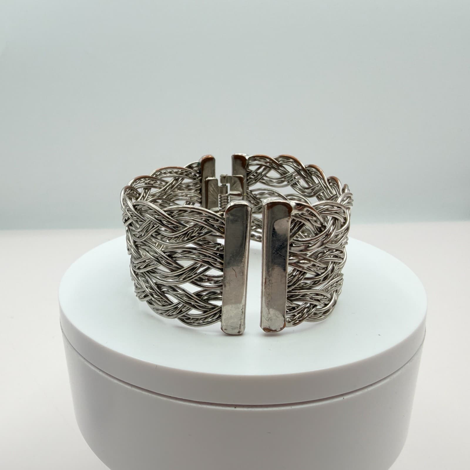 Vintage Silver Tone Cuff Bracelet Braided Wire Mesh Wide Hinged Bypass Bangle - Thumbnail 8