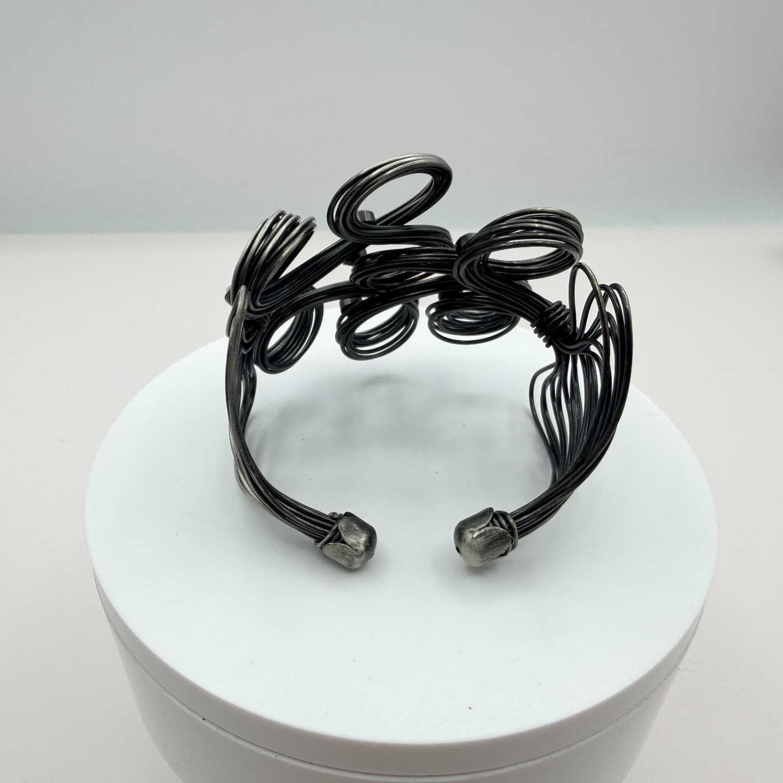 Vintage Gunmetal Tone Cuff Bracelet Wire Wrapped Loops Rhinestone Statement Boho - Thumbnail 5