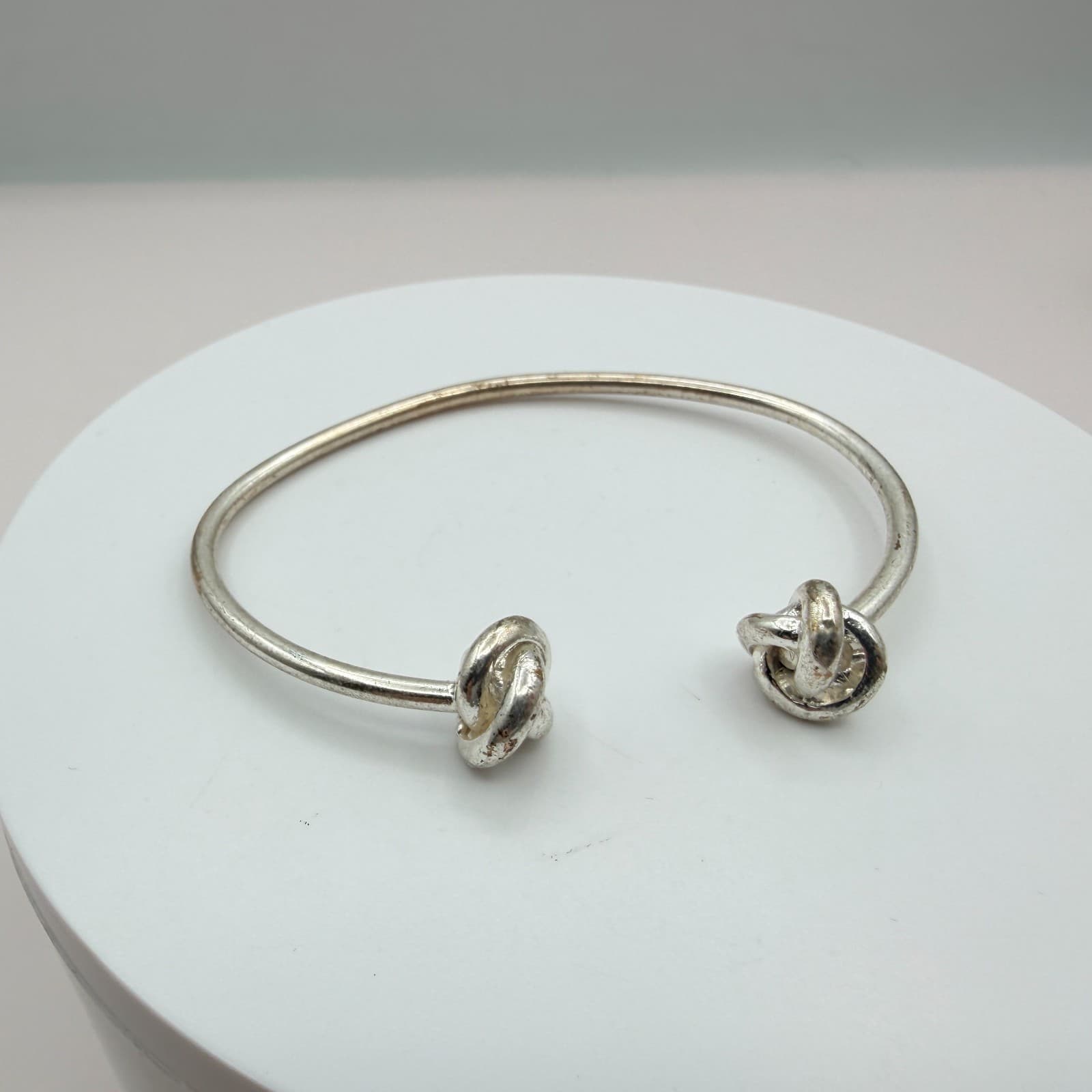 Vintage Silver Tone Cuff Bracelet Double Love Knot Open Bypass Torque Minimalist - Thumbnail 2