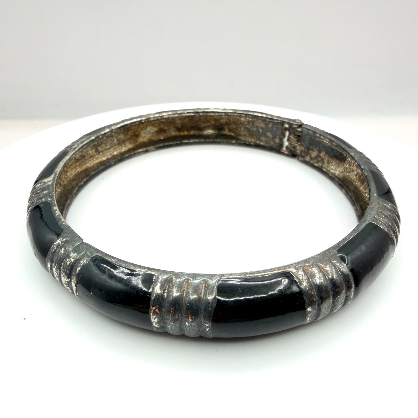Vintage Silver Tone Clamper Bracelet Black Enamel Segmented Ribbed Hinged Bangle