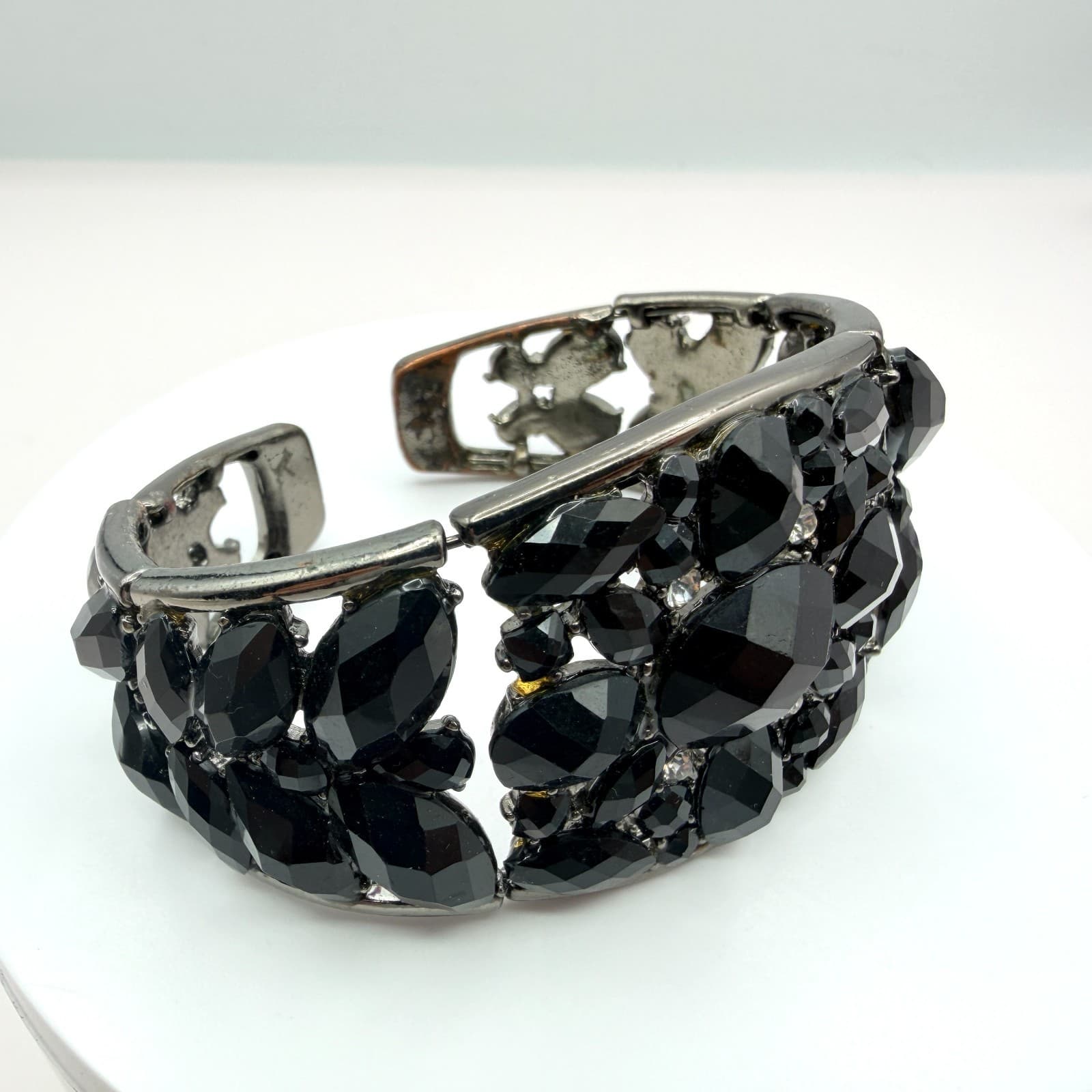 Vintage Gunmetal Tone Stretch Bracelet Black Cluster Rhinestone Wide Panel Retro
