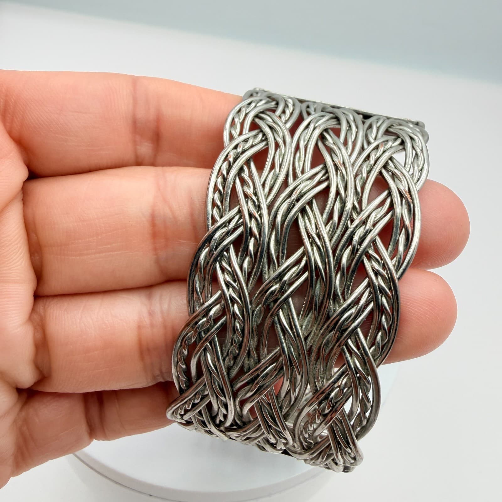 Vintage Silver Tone Cuff Bracelet Braided Wire Mesh Wide Hinged Bypass Bangle - Thumbnail 9