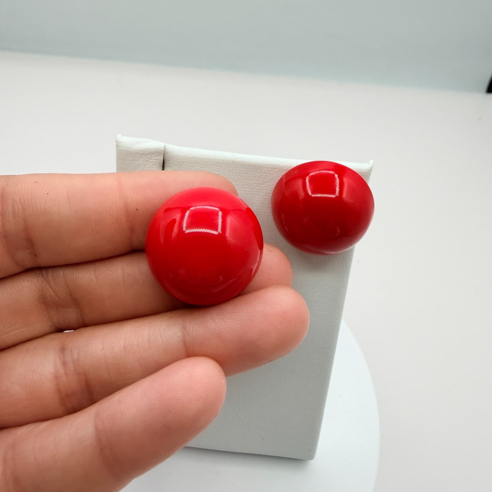 Vintage Gold Tone Red Bead Necklace Round Button Stud Earrings Matching Set Boho - Thumbnail 12