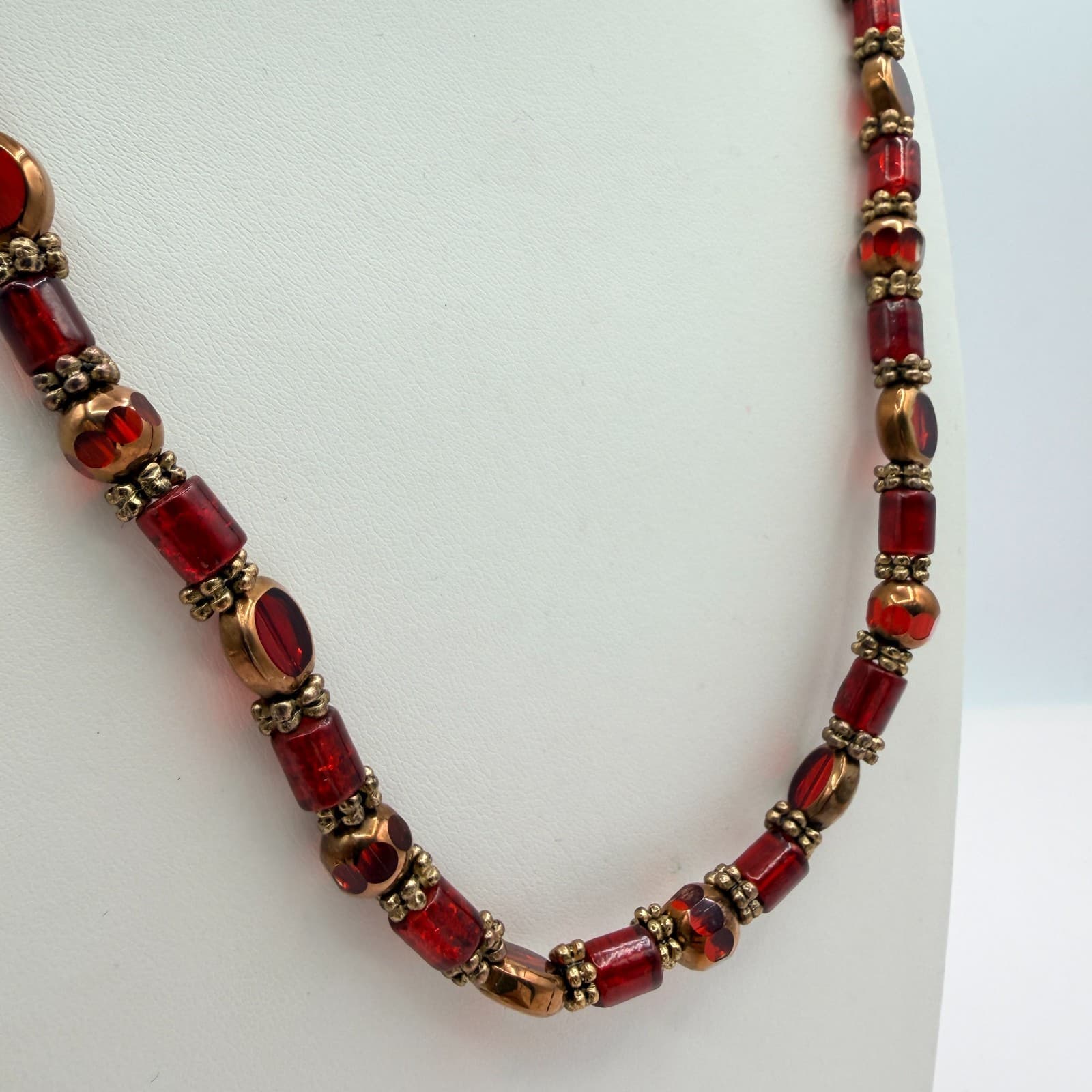 Vintage Gold Tone Red Bead Necklace Chunky Barrel Round Glass Strand Retro Boho - Thumbnail 4