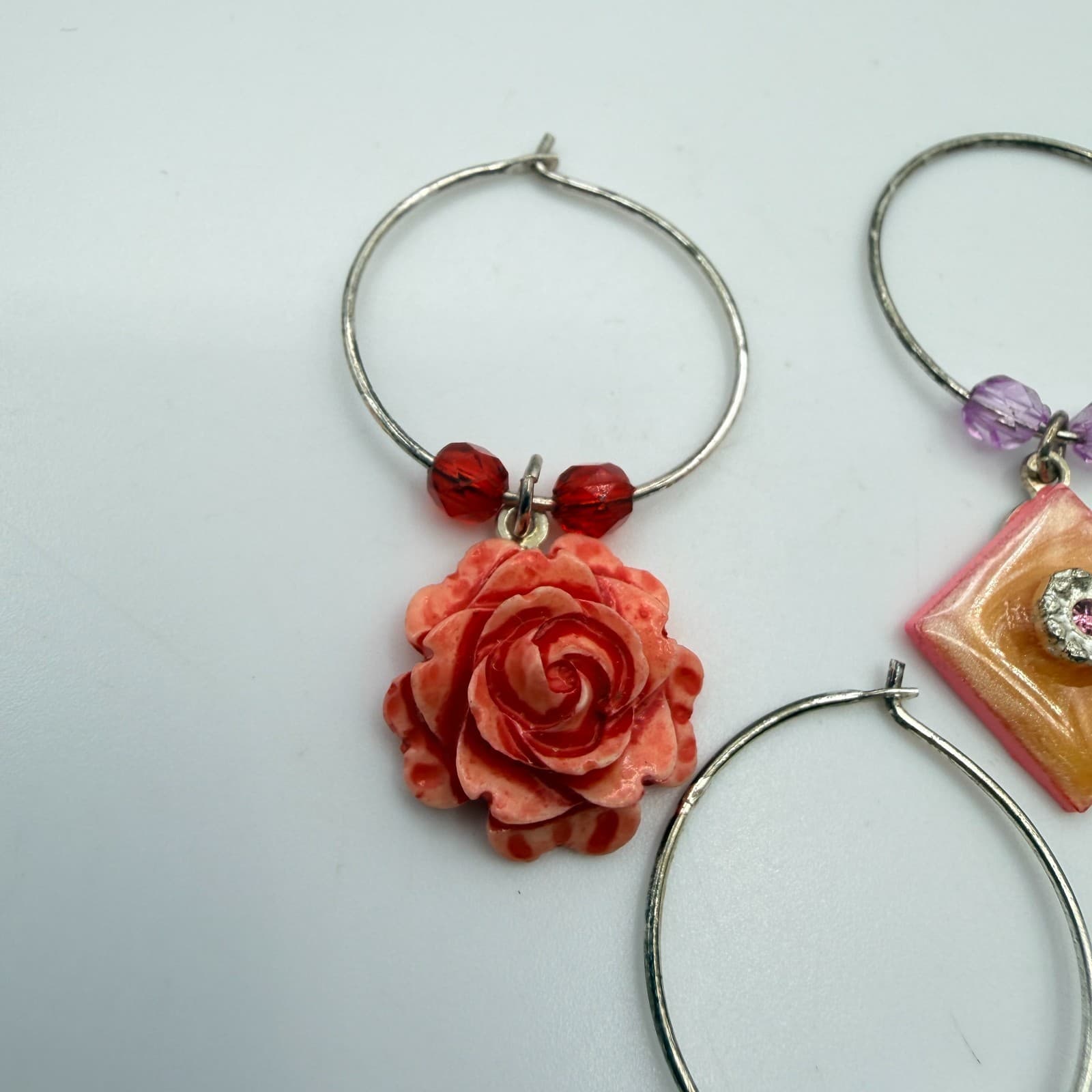 Vintage Wine Glass Charms Set Lot 6pc Silver Tone Hoops Heart Flower Mixed Charm - Thumbnail 8