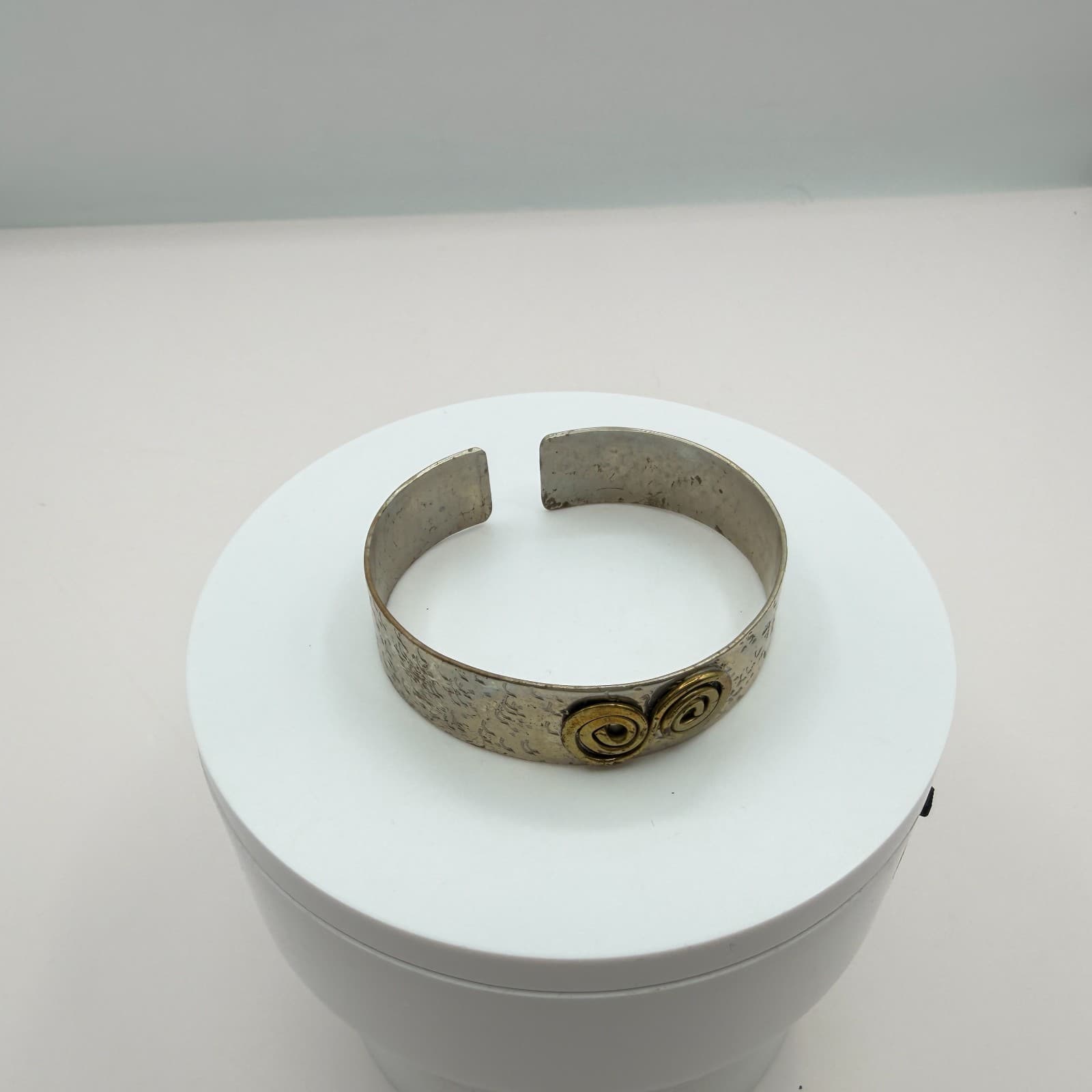 Vintage Silver Tone Two Tone Hammered Cuff Bracelet Brass Swirl Spiral Tribal - Thumbnail 6