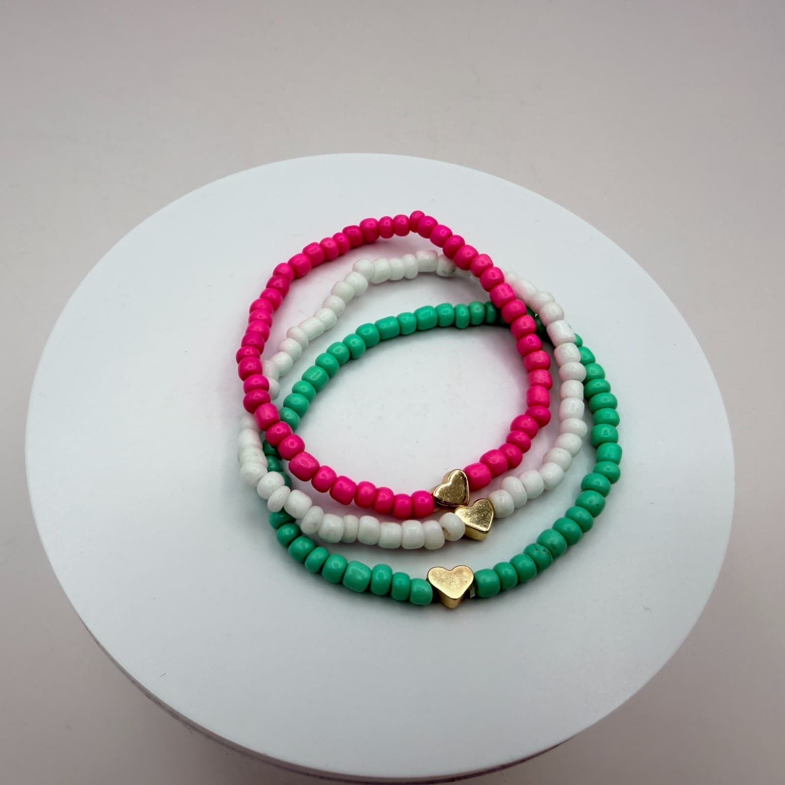 Vintage Beaded Stretch Bracelet Stack Set Pink White Teal Gold Tone Heart Retro - Thumbnail 2