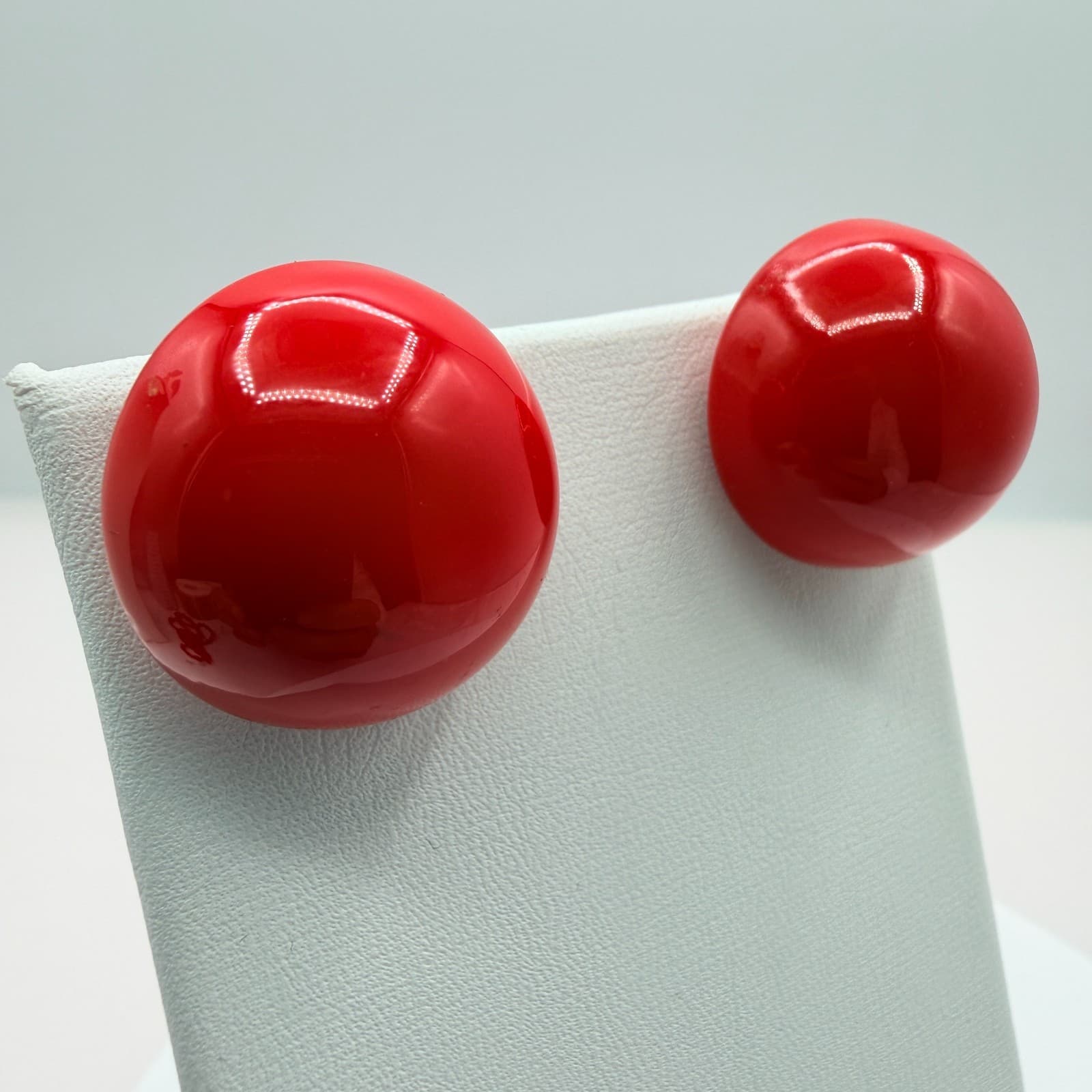 Vintage Gold Tone Red Bead Necklace Round Button Stud Earrings Matching Set Boho - Thumbnail 9