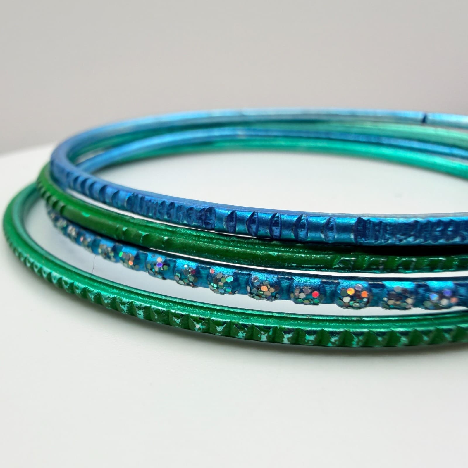 Vintage Blue Green Metallic Bangle Bracelet Stack Set Textured Rhinestone Retro - Thumbnail 6