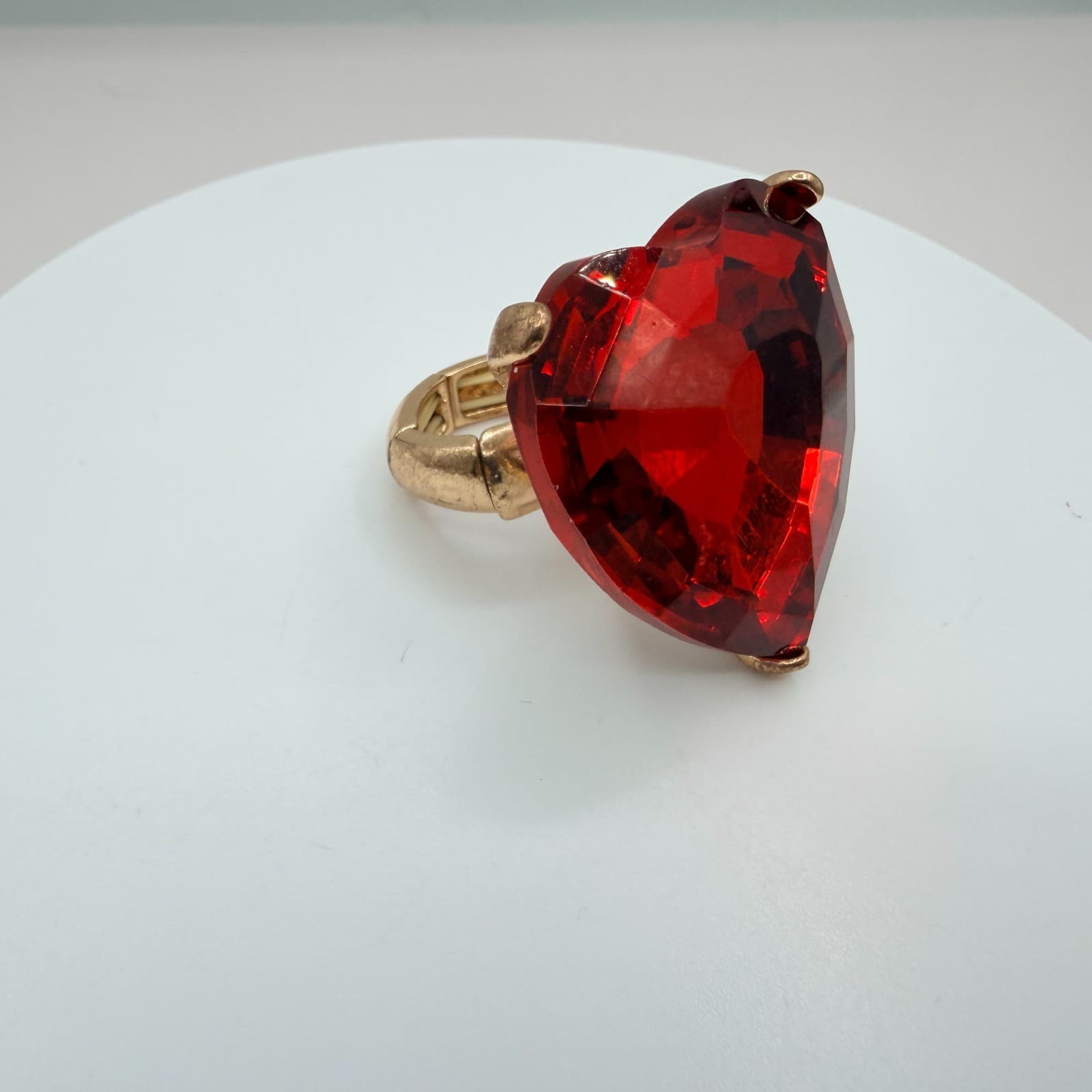 Vintage Gold Tone Red Crystal Heart Jewelry Set Ring Bracelet Post Stud Earrings - Thumbnail 13