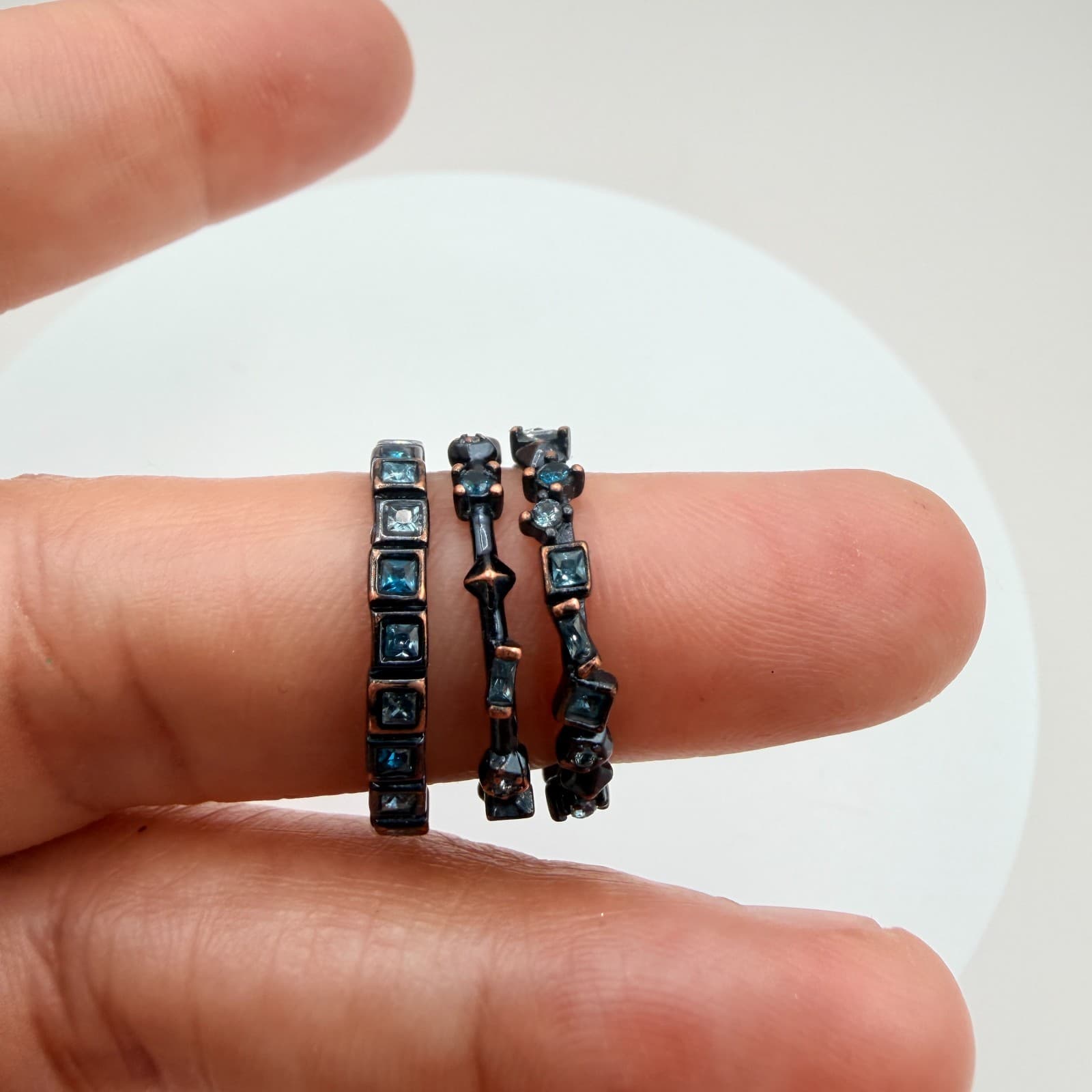 Vintage Black Tone Metal Ring Lot 3pc Blue Crystal Cluster Band Textured Stack - Thumbnail 8