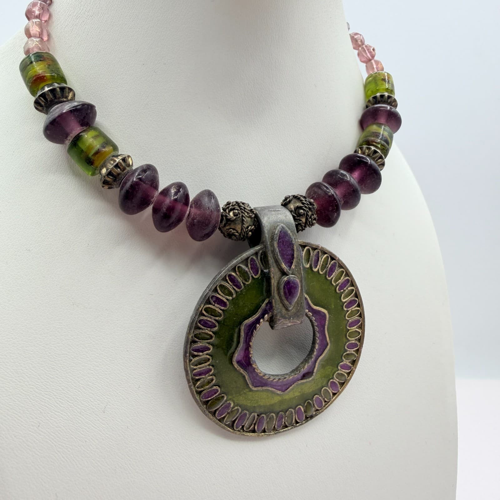 Vintage Pewter Purple Green Glass Bead Necklace Large Round Pendant Enamel Boho - Thumbnail 4
