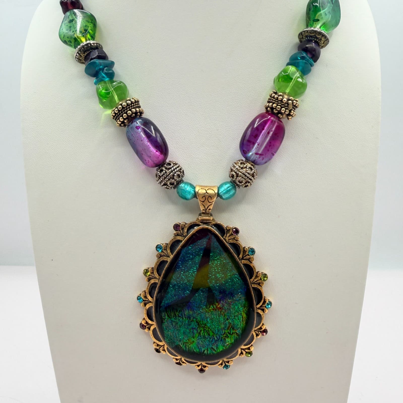 Chicos Gold Tone Art Glass Pendant Necklace Chunky Purple Green Foil Bead Boho - Thumbnail 2
