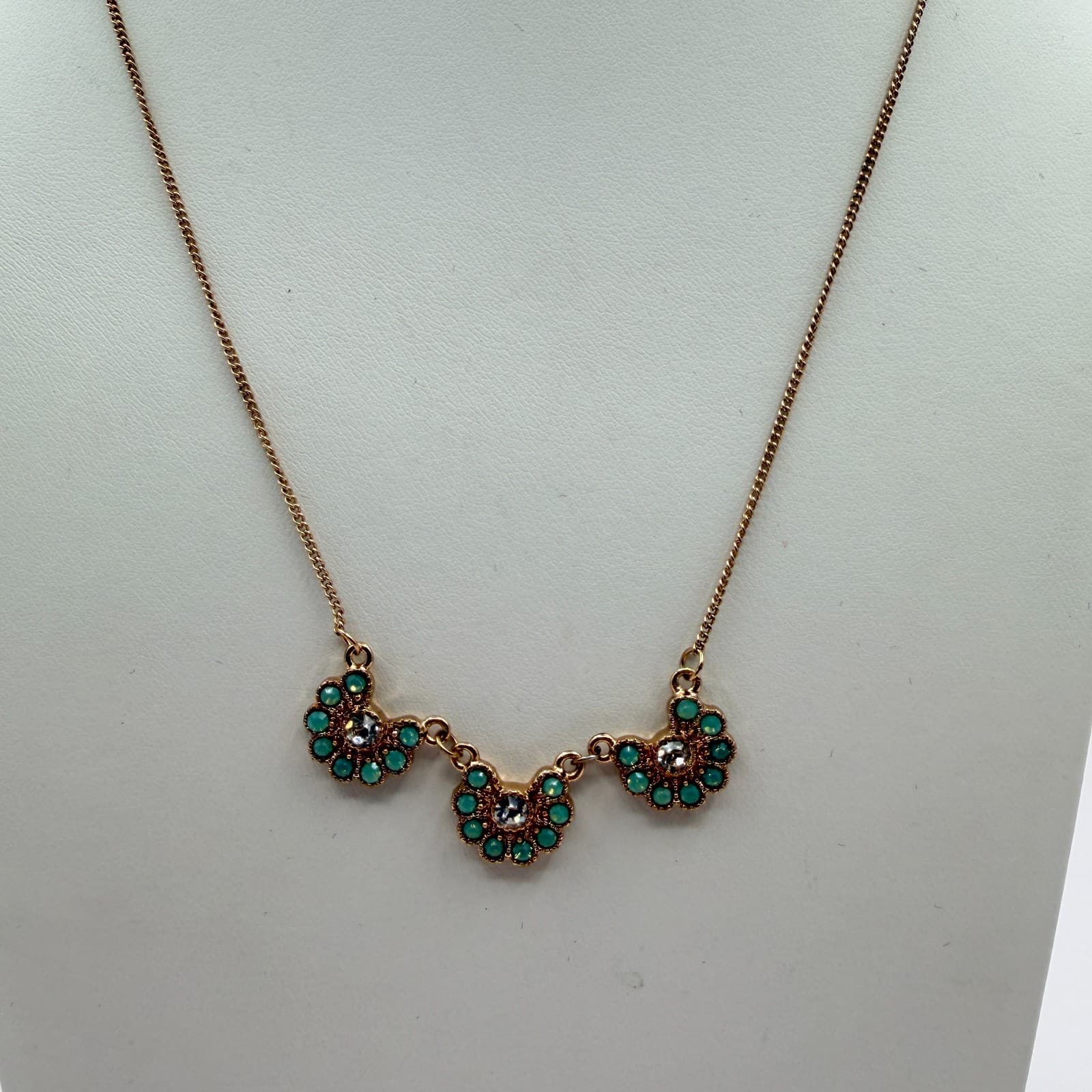 Vintage Gold Tone Triple Scallop Choker Necklace Mint Teal Beaded Rhinestone 90s - Thumbnail 2