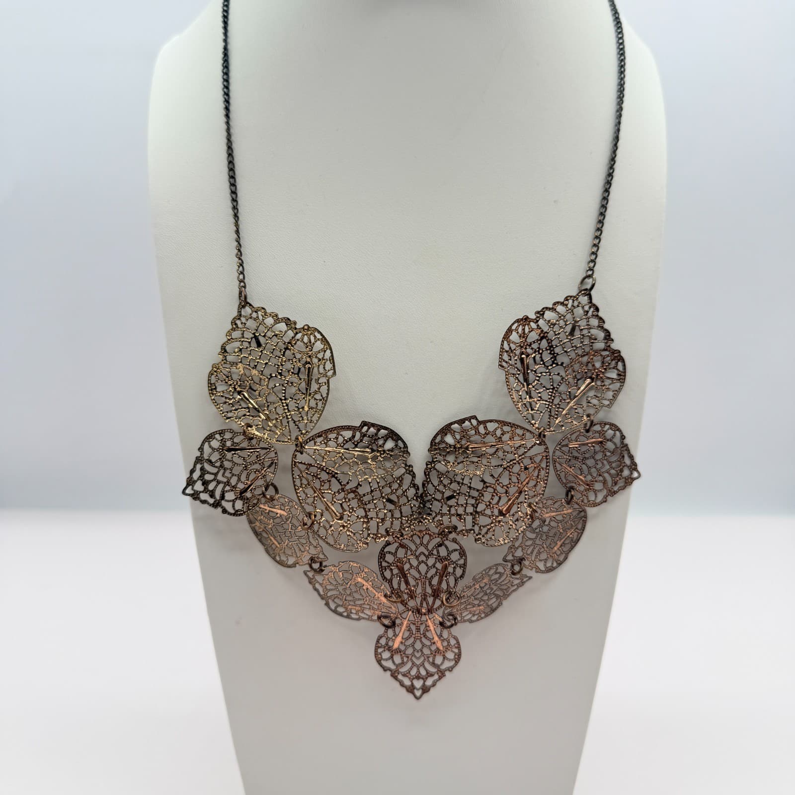 Vintage Bronze Tone Filigree Leaf Bib Necklace Statement Mesh Cutout Boho Retro - Thumbnail 5