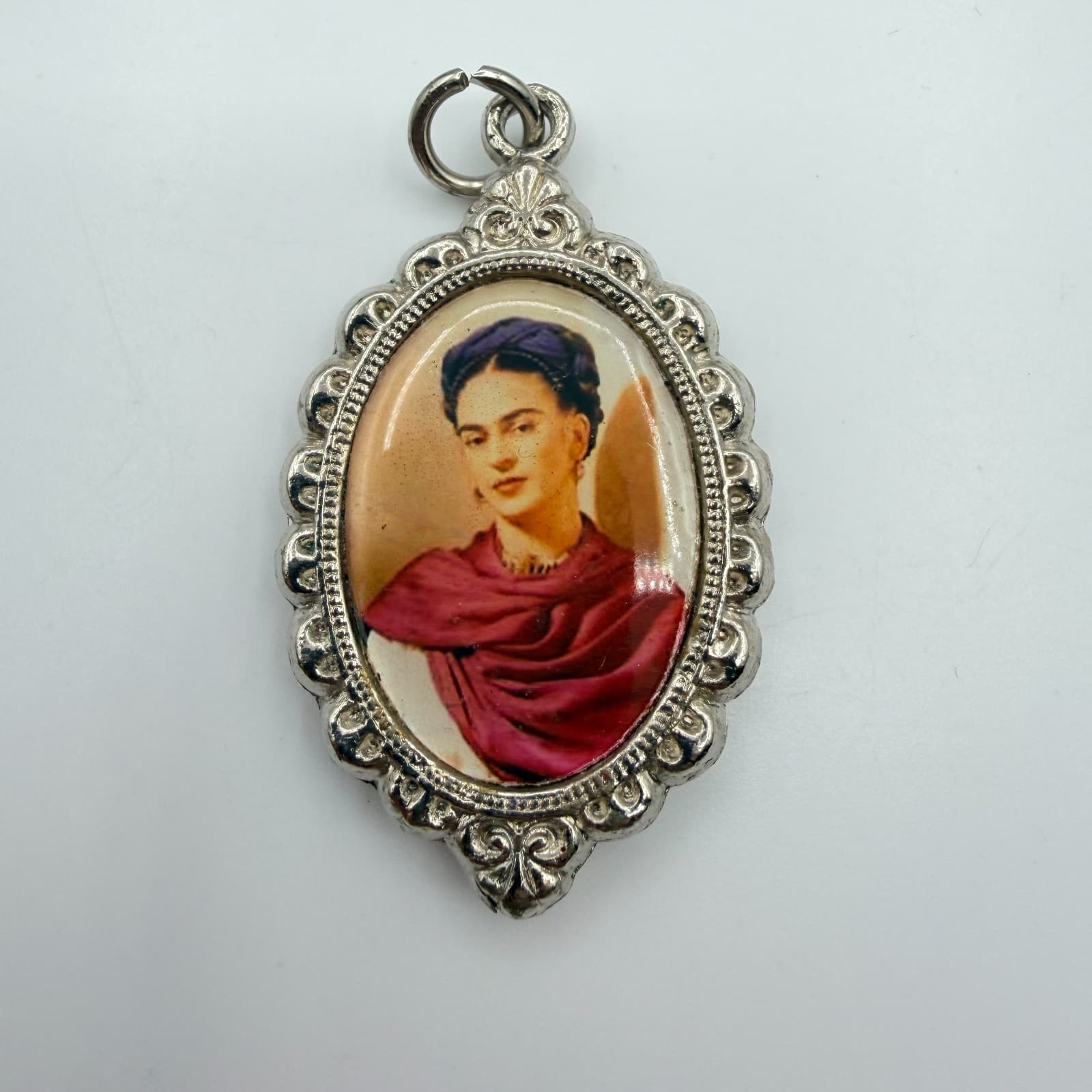 Vintage Silver Tone Frida Kahlo Portrait Pendant Ornate Frame Art Cameo Charm - Thumbnail 3