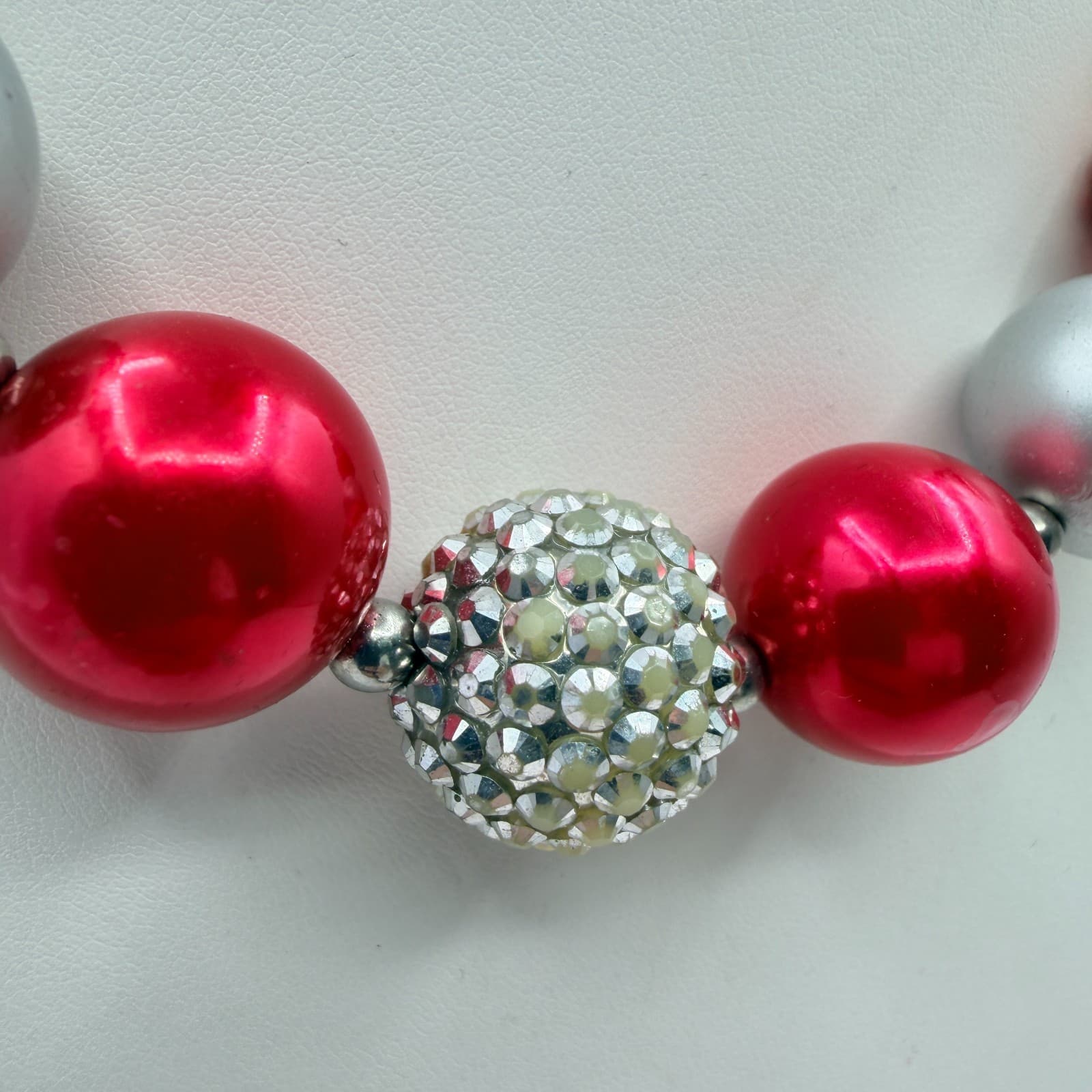 Vintage Chunky Bubblegum Bead Necklace Christmas Red Silver White Rhinestone 90s - Thumbnail 4