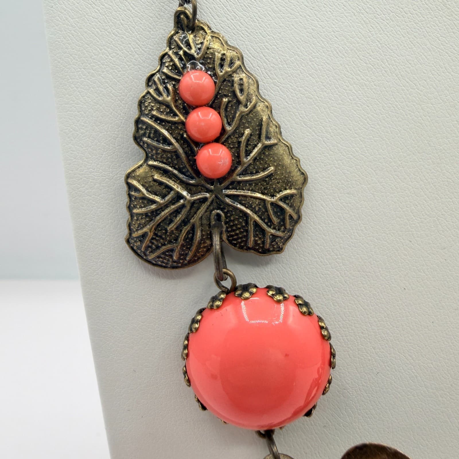 Vintage Bronze Tone Floral Bib Necklace Statement Orange Faux Coral Bead Boho - Thumbnail 4