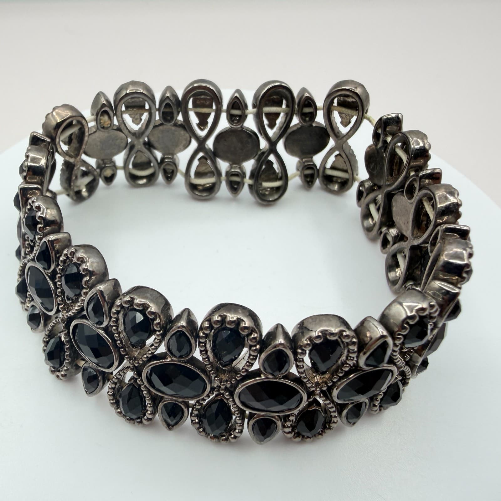 Vintage Gunmetal Tone Stretch Cuff Bracelet Black Rhinestone Teardrop Cluster - Thumbnail 4