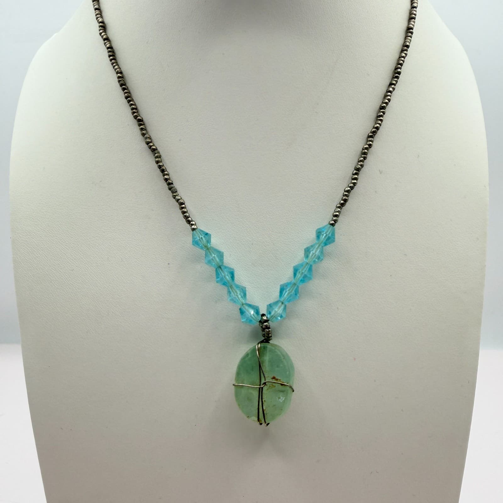 Vintage Silver Tone Wire Wrapped Green Stone Pendant Necklace Light Blue Bead - Thumbnail 2