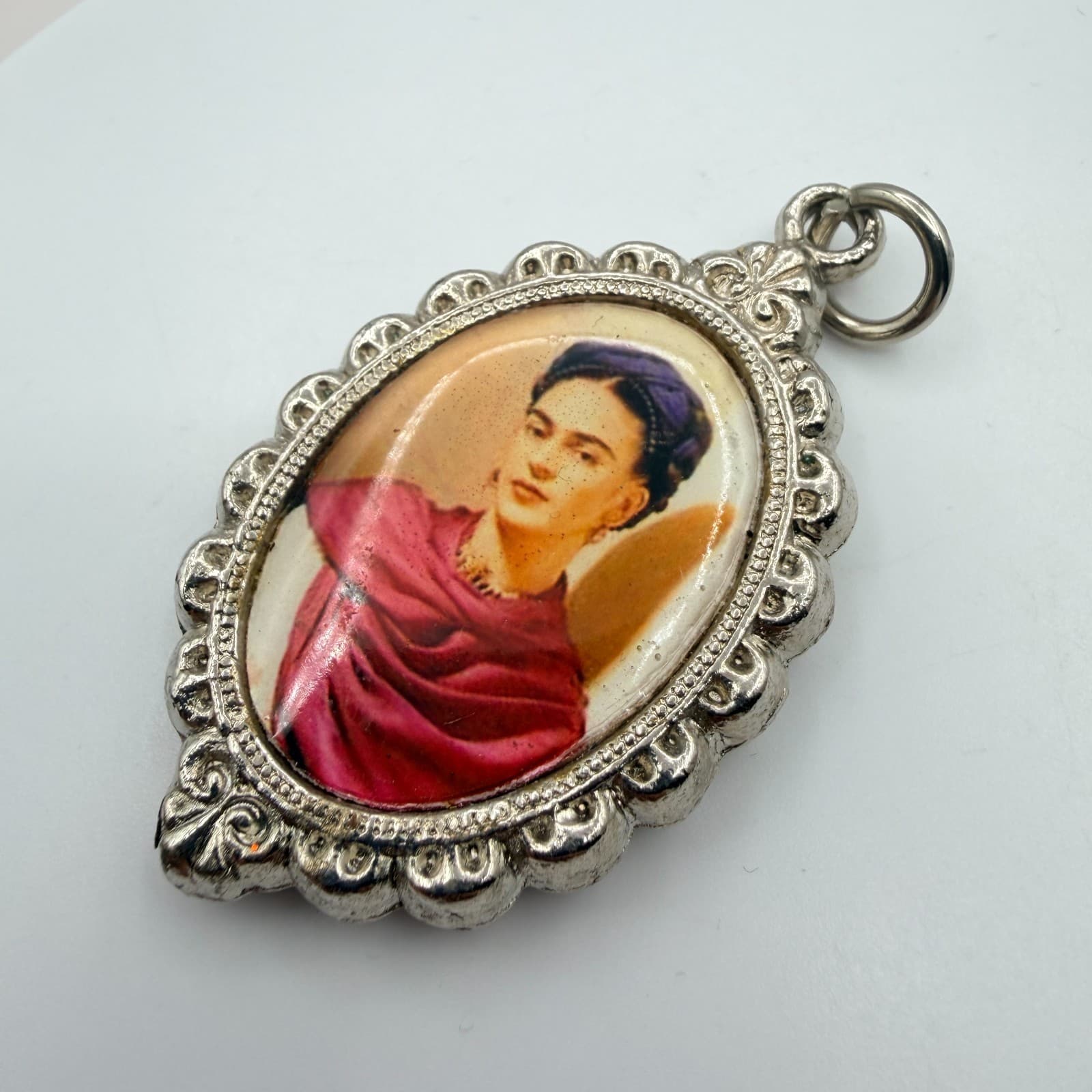 Vintage Silver Tone Frida Kahlo Portrait Pendant Ornate Frame Art Cameo Charm - Thumbnail 5