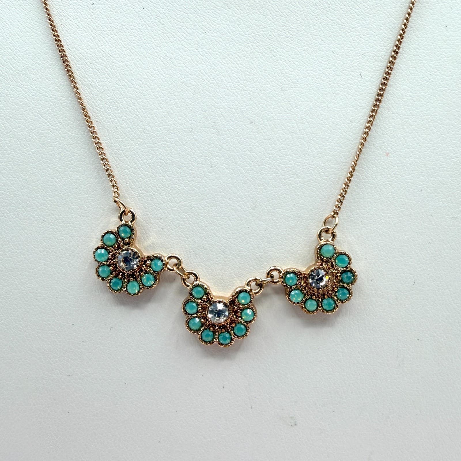 Vintage Gold Tone Triple Scallop Choker Necklace Mint Teal Beaded Rhinestone 90s