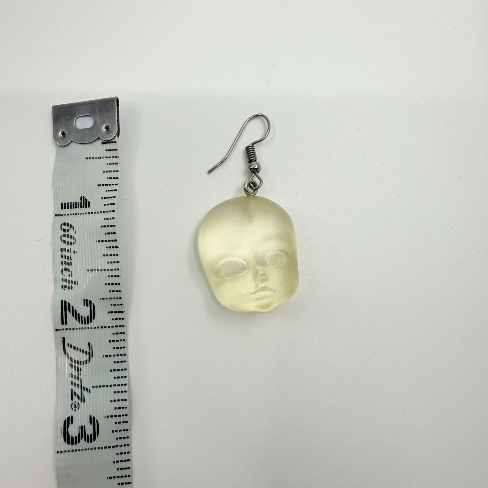 Vintage Doll Head Drop Earrings Yellow Frosted Matte Resin Quirky Weird Goth 90s - Thumbnail 7