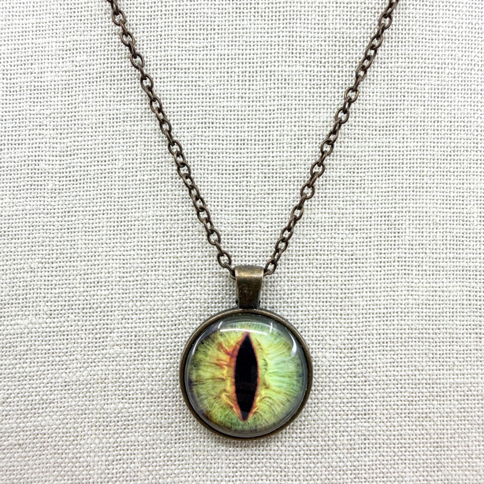 Vintage Dragon Eye Pendant Necklace Green Yellow Cat Glass Cabochon Bronze Tone - Thumbnail 2