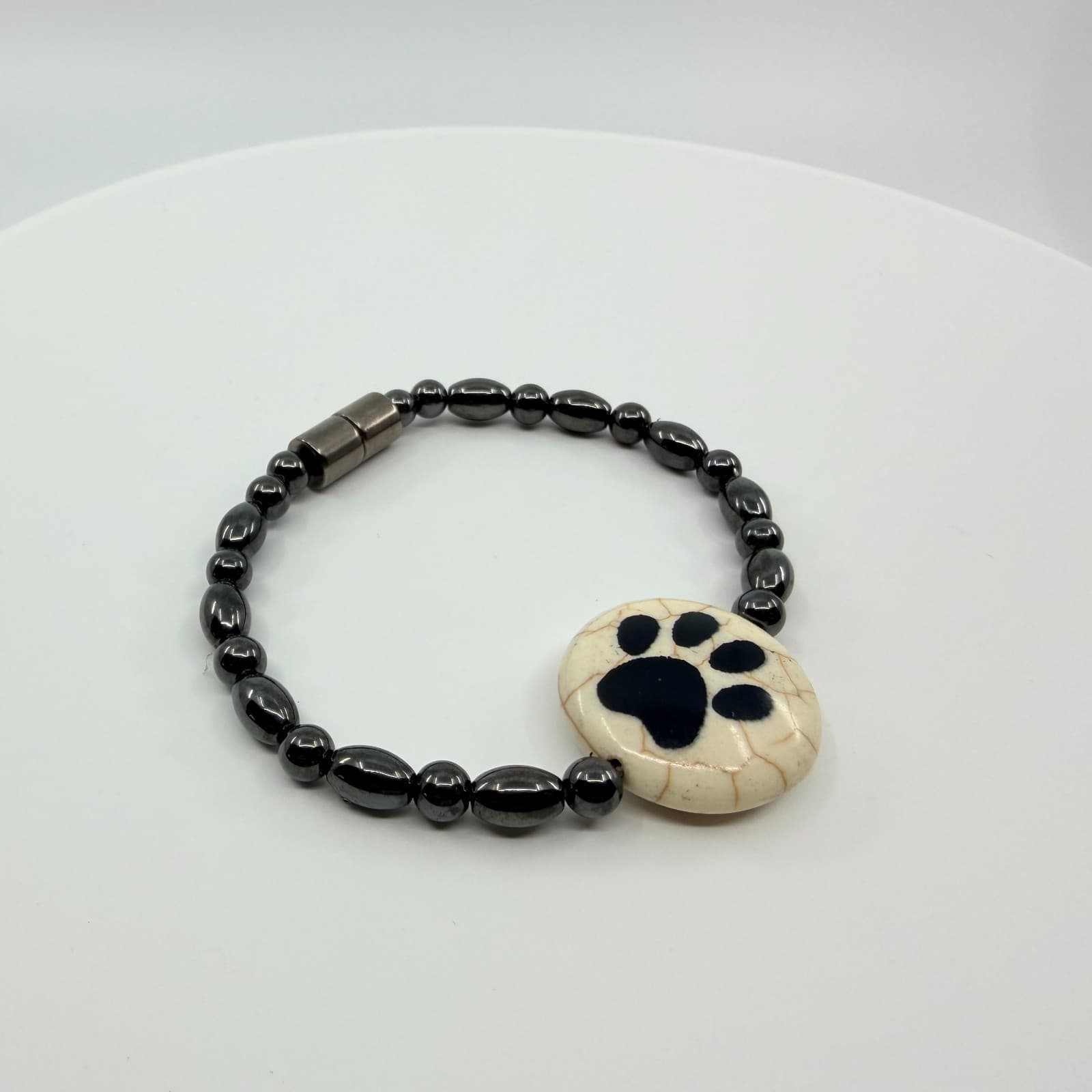 Vintage Gunmetal Tone Hematite Color Beaded Bracelet Paw Print Chunky Statement - Thumbnail 2