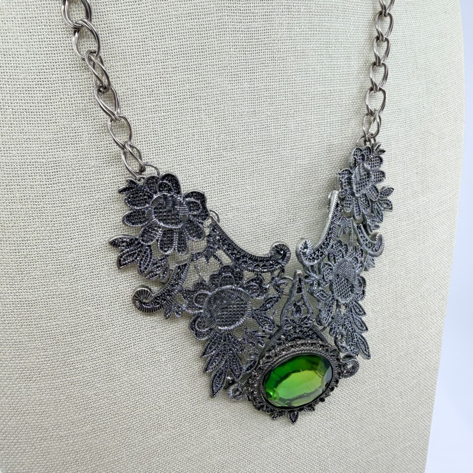 Vtg Silver Tone Black Lace Bib Necklace Green Crystal Style Cabochon Statement - Thumbnail 5