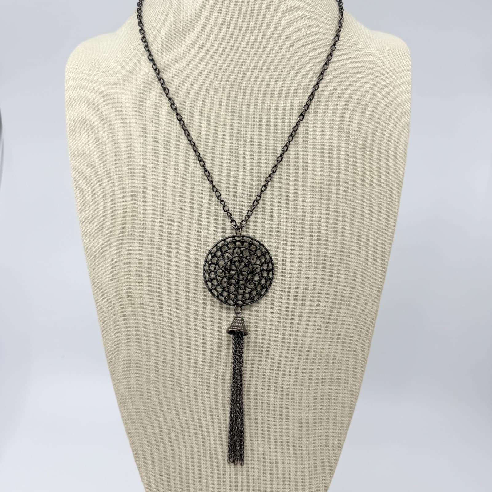Vintage Gunmetal Gray Openwork Filigree Medallion Tassel Pendant Necklace Long - Thumbnail 2