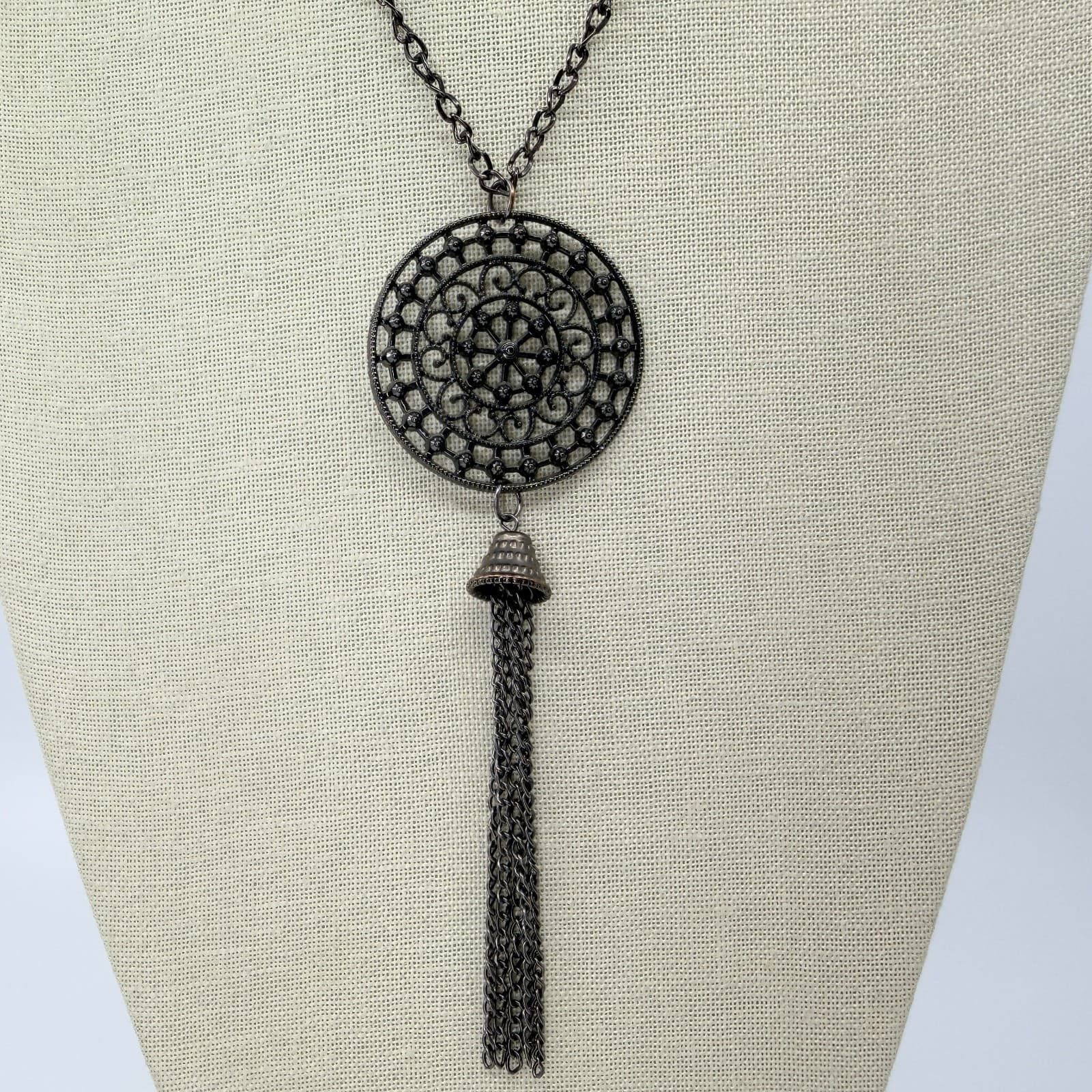 Vintage Gunmetal Gray Openwork Filigree Medallion Tassel Pendant Necklace Long - Thumbnail 4