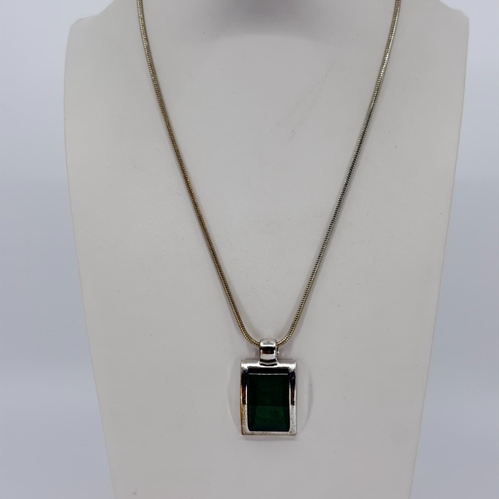 Vintage Silver Tone Green Pendant Necklace Shimmer Snake Chain Minimalist Y2K - Thumbnail 5