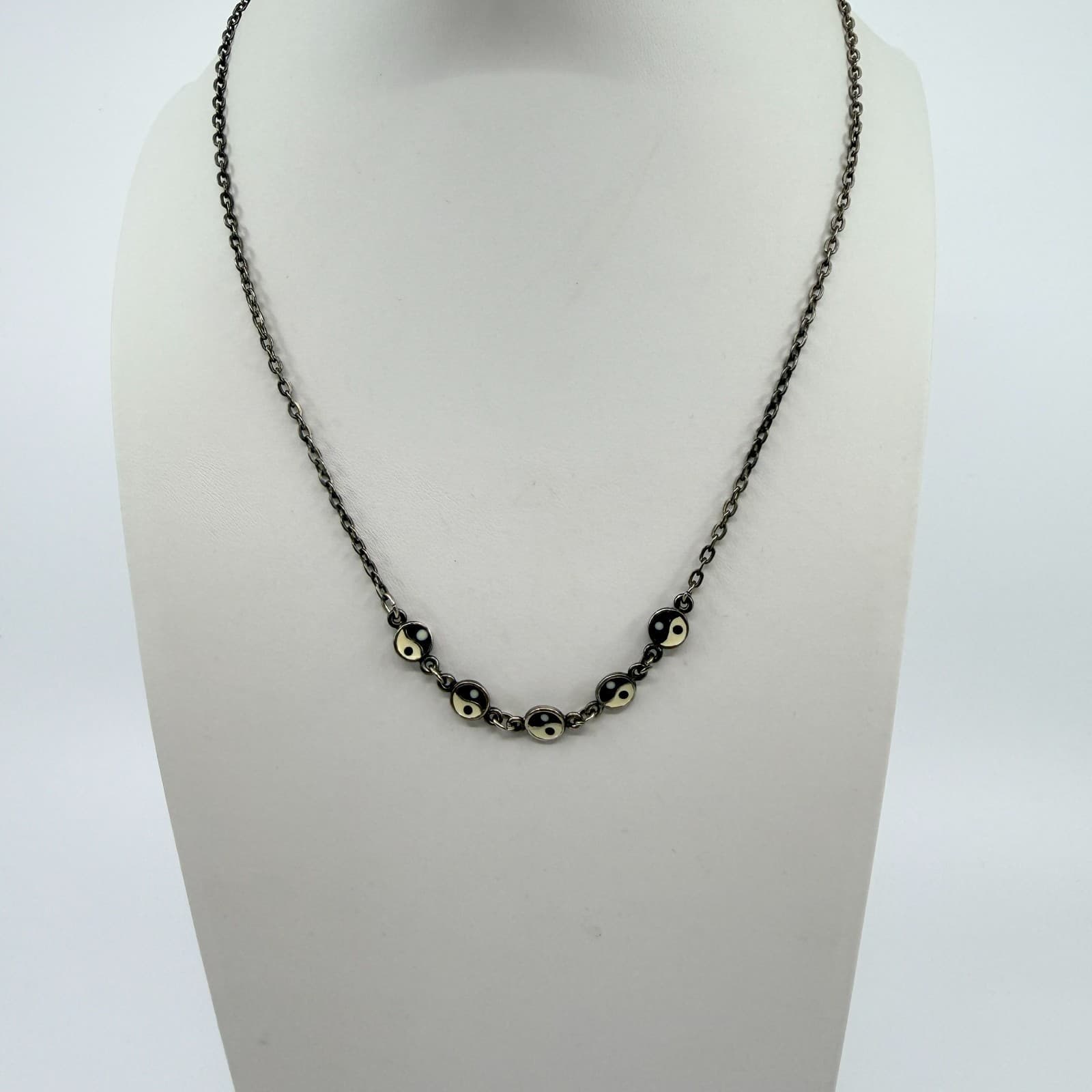 Vintage Silver Tone Yin Yang Link Necklace Enamel Stations Choker Dainty Retro - Thumbnail 5