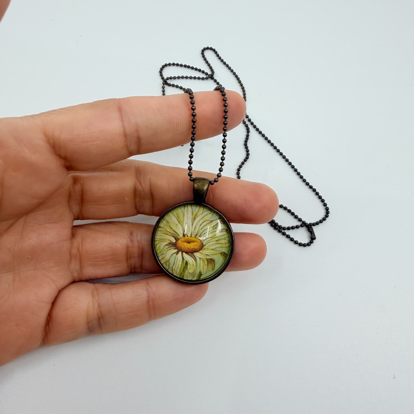 VTG Antique Bronze Tone Daisy Flower Pendant Necklace Glass Cabochon Boho Retro - Thumbnail 6