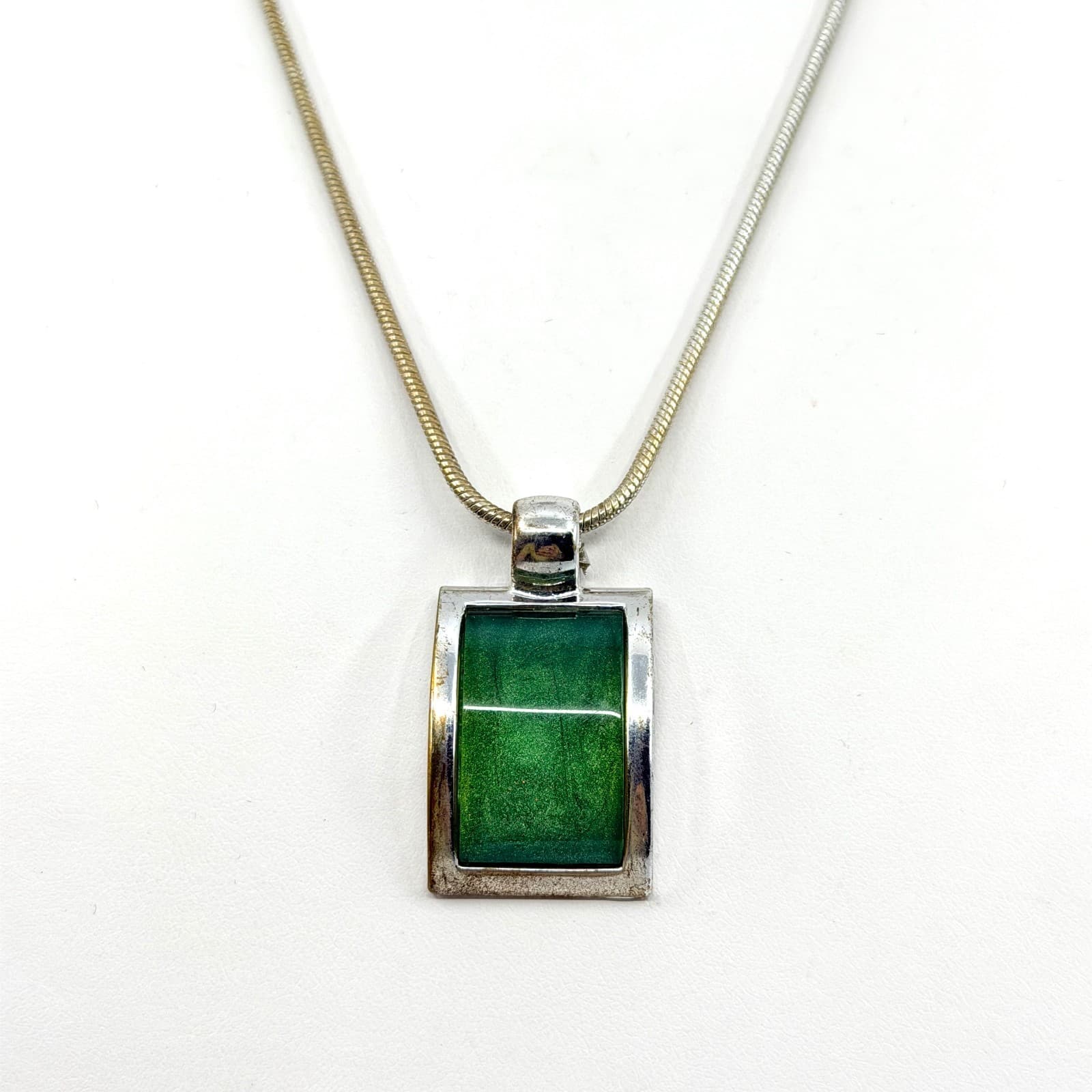 Vintage Silver Tone Green Pendant Necklace Shimmer Snake Chain Minimalist Y2K