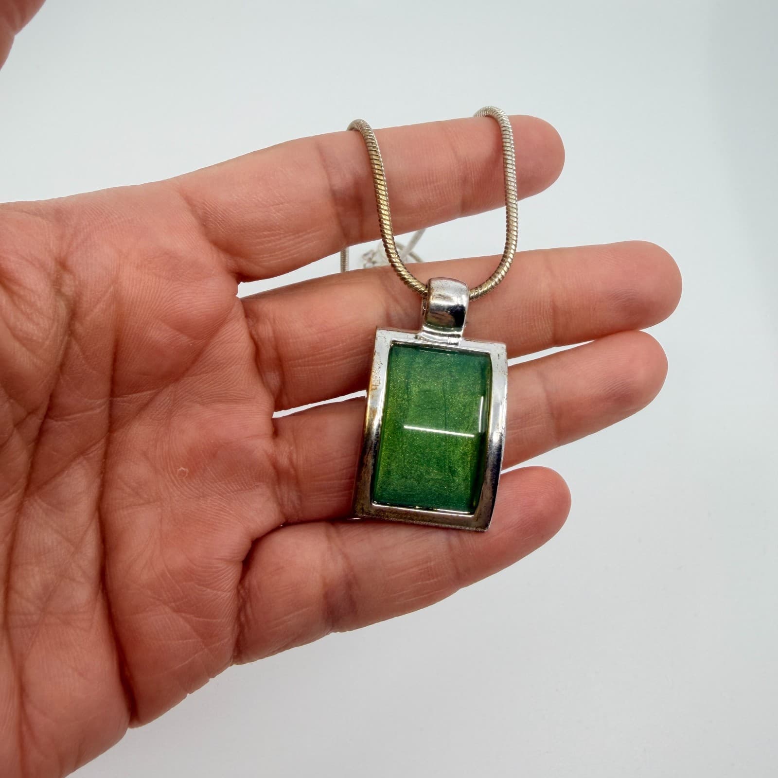 Vintage Silver Tone Green Pendant Necklace Shimmer Snake Chain Minimalist Y2K - Thumbnail 7