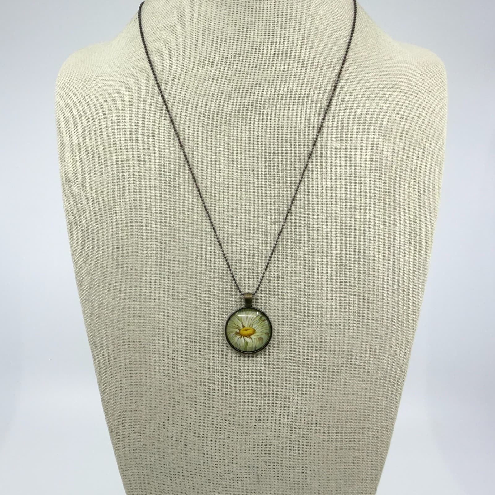 VTG Antique Bronze Tone Daisy Flower Pendant Necklace Glass Cabochon Boho Retro - Thumbnail 5